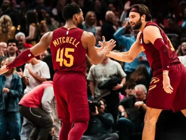 半岛体育入口官网-灰熊力克魔术，实力碾压对手赢得关键胜利的简单介绍