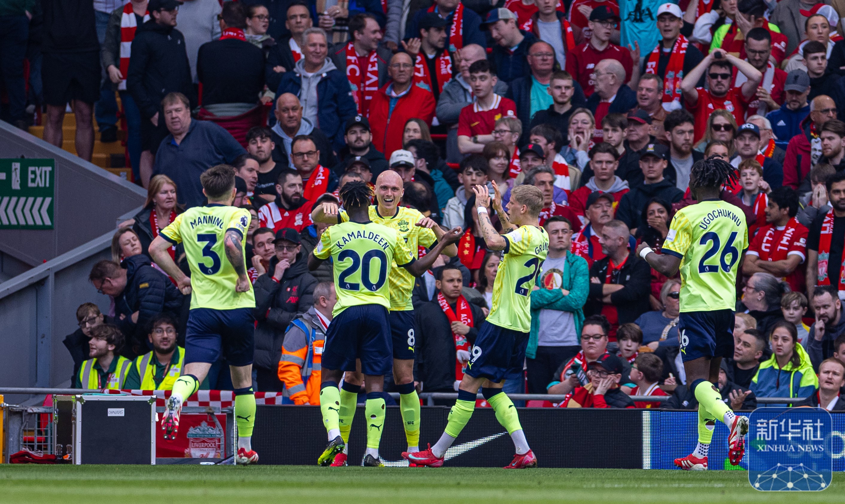 半岛体育官方下载-利物浦主场大胜南安普顿，继续保持英超领先优势的简单介绍