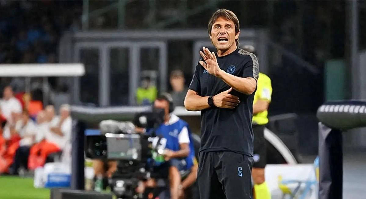 半岛app官网-那不勒斯队主场大胜卡利亚里，保持不败的简单介绍