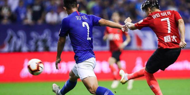 半岛体育官方入口-鲁能前锋连发神勇，球队战绩逐渐回暖！的简单介绍