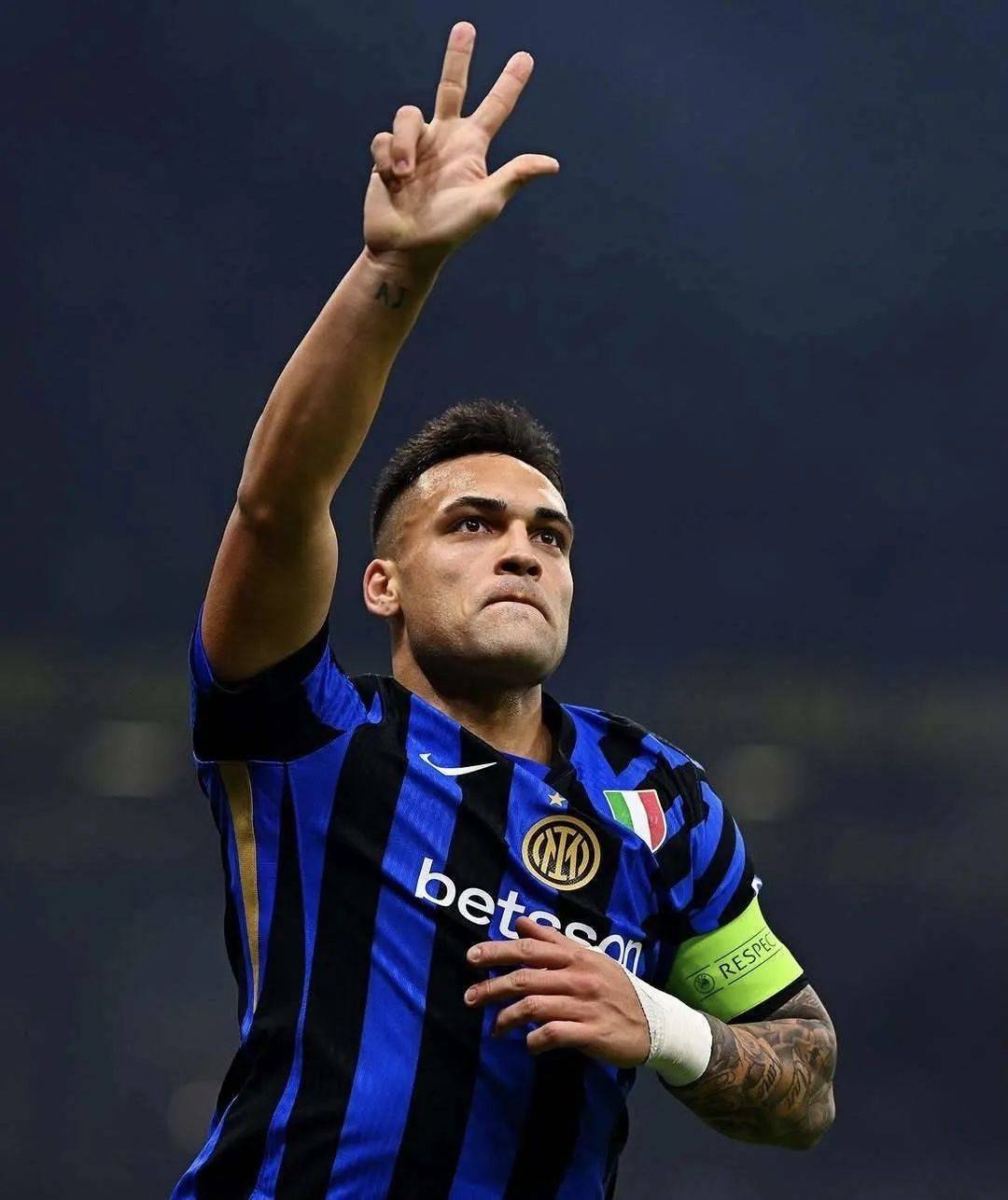 半岛体育在线-尤文图斯险胜国际米兰，继续保持领先优势