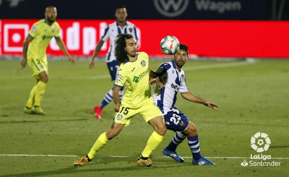 半岛体育官方下载-关于塞维利亚遭遇黑马，战绩起伏不定的信息